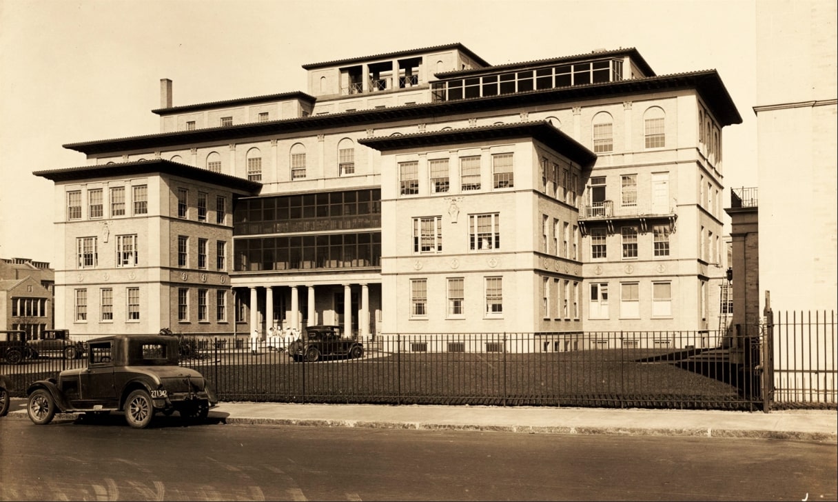 Photo: Boston Lying-in Hospital located at Longwood Avenue, Boston, Massachusetts. Credit: Digital Commonwealth.