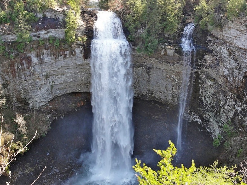 Photo: Fall Creek Falls, the tallest waterfall (256-foot drop) in the eastern United States, is located in Fall Creek Falls State Park near Spencer, Tennessee. Credit: Jsfouche; Wikimedia Commons.