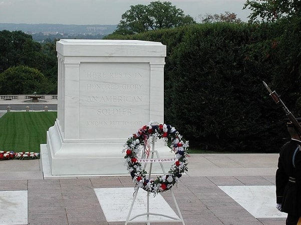 Photo: the Tomb of the Unknown Soldier located in Arlington National Cemetery, Virginia. Credit: Raul654; Wikimedia Commons.