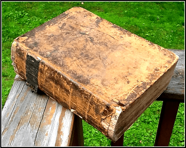 photo of the Richmond Family Bible