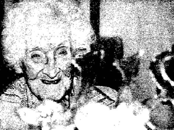 Photo: Jeanne Louise Calment celebrating her 118th birthday in 1993