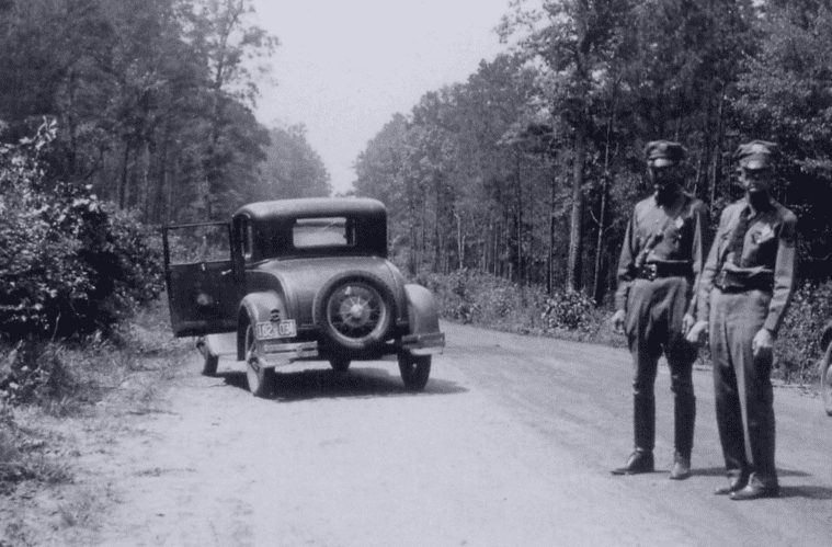 Violent End to Bonnie and Clyde's Life of Crime