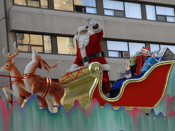 Photo: Santa Claus in a Christmas parade, Toronto, Canada, 18 November 2007. Credit: Glogger; Wikimedia Commons.