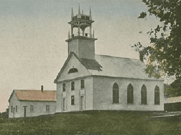 Photo: Bay Meeting House, Sanbornton, New Hampshire, built in 1836. Credit: Wikimedia Commons.