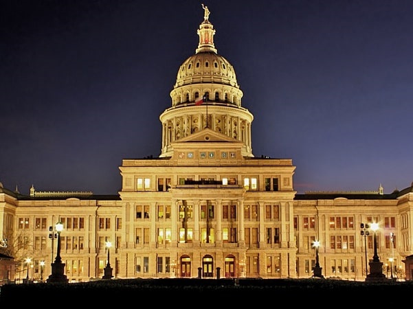 Photo: Texas State Capitol in Austin, Texas. Credit: Kumar Appaiah; Wikimedia Commons.