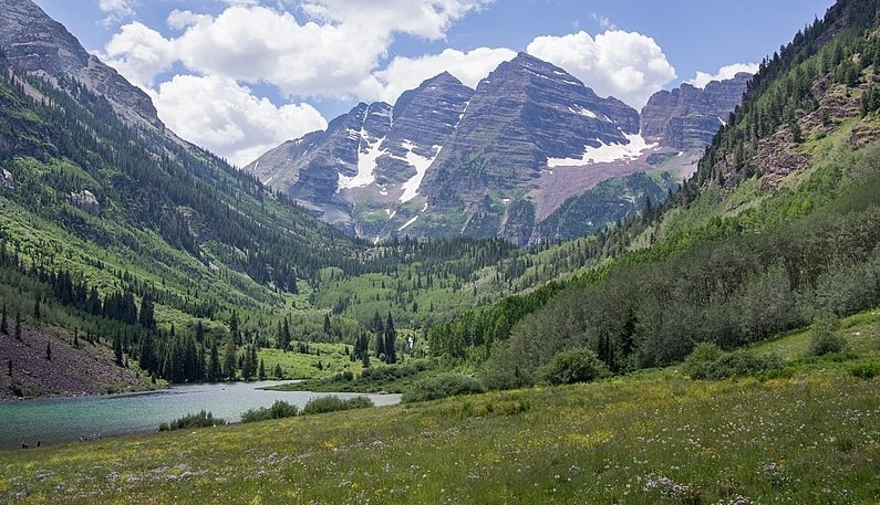 Photo: Maroon Bells, at 14,163 ft, is part of White River National Forest in Aspen, Colorado