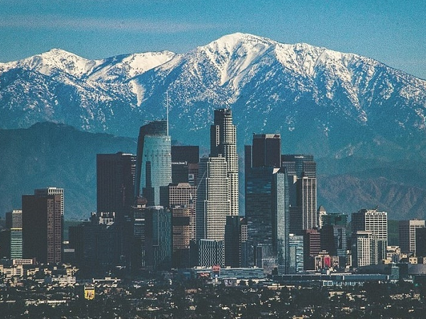 Photo: Los Angeles, California, skyline and San Gabriel mountains. Credit: salewskia; Wikimedia Commons.