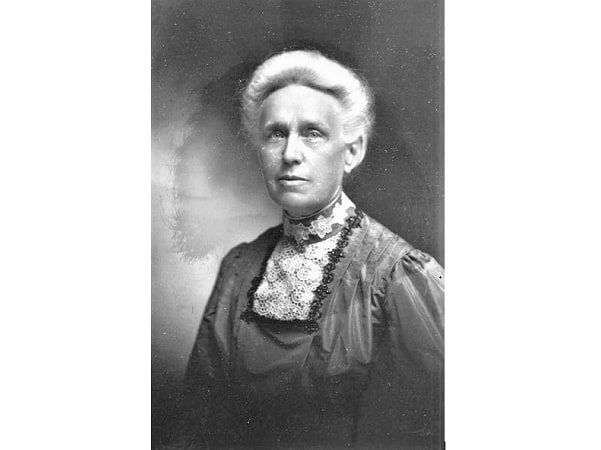 Photo of Mrs. Charles Horton Metcalf (1864-1961). Courtesy of the Boulder Historical Society/Museum of Boulder, Colorado, from the Charles H. Jones Studio Collection.