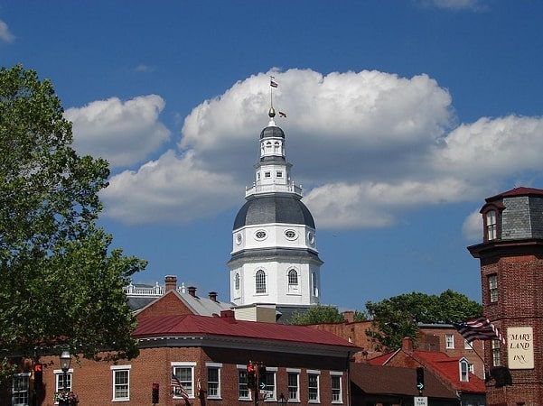 Photo: the Maryland State House in Annapolis dates to 1772, and houses the Maryland General Assembly and offices of the governor. Credit: Jyothis; Wikimedia Commons.