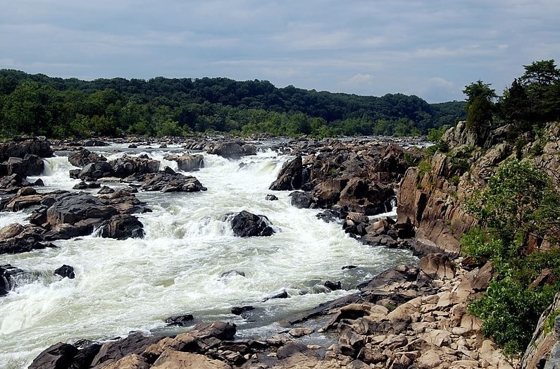 Photo: Great Falls on the Potomac River, Chesapeake and Ohio Canal National Historic Park. Credit: Joe Calhoun; Wikimedia Commons.