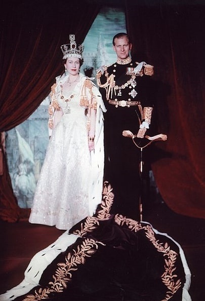 Photo: coronation portrait of Queen Elizabeth II with her husband Philip, 1953. Credit: the United Kingdom Government; Wikimedia Commons.