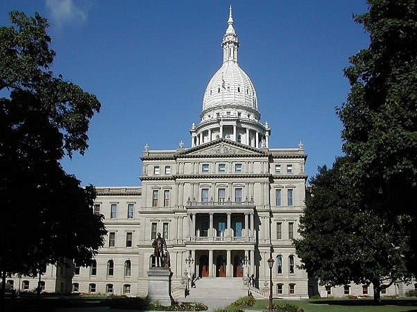 Photo: the Michigan State Capitol in Lansing, Michigan. Credit: Brian Charles Watson; Wikimedia Commons.