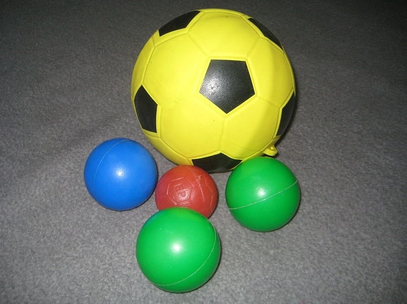 Photo: various balls. Credit: കാക്കര; Wikimedia Commons.