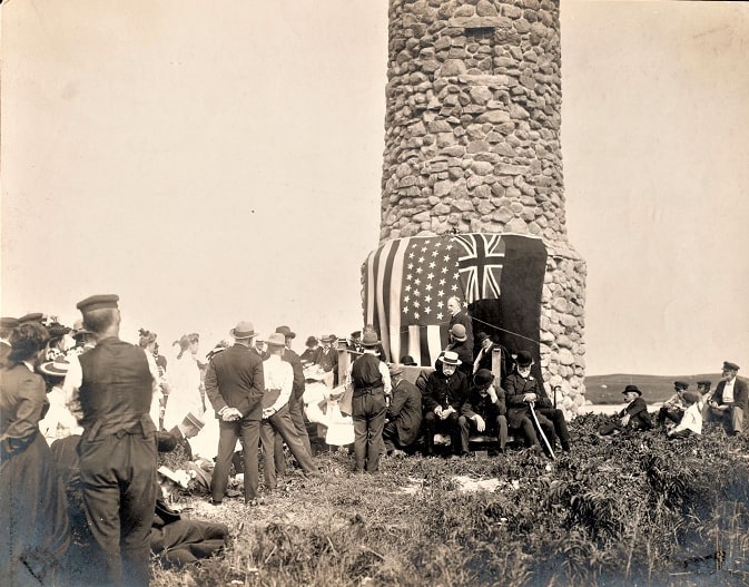 Photo: dedication of the Gosnold Monument on 1 September 1903. Courtesy of the New Bedford Free Public Library, Massachusetts; Digital Commonwealth.