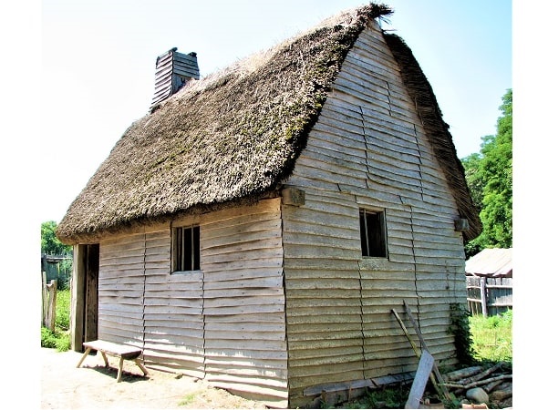 Photo: the home of "Mayflower" passenger Stephen Hopkins (1581-1644) at Plimoth Plantation, a reconstruction of Plymouth Colony, Plymouth, Massachusetts. Courtesy of World Encyclopedia.