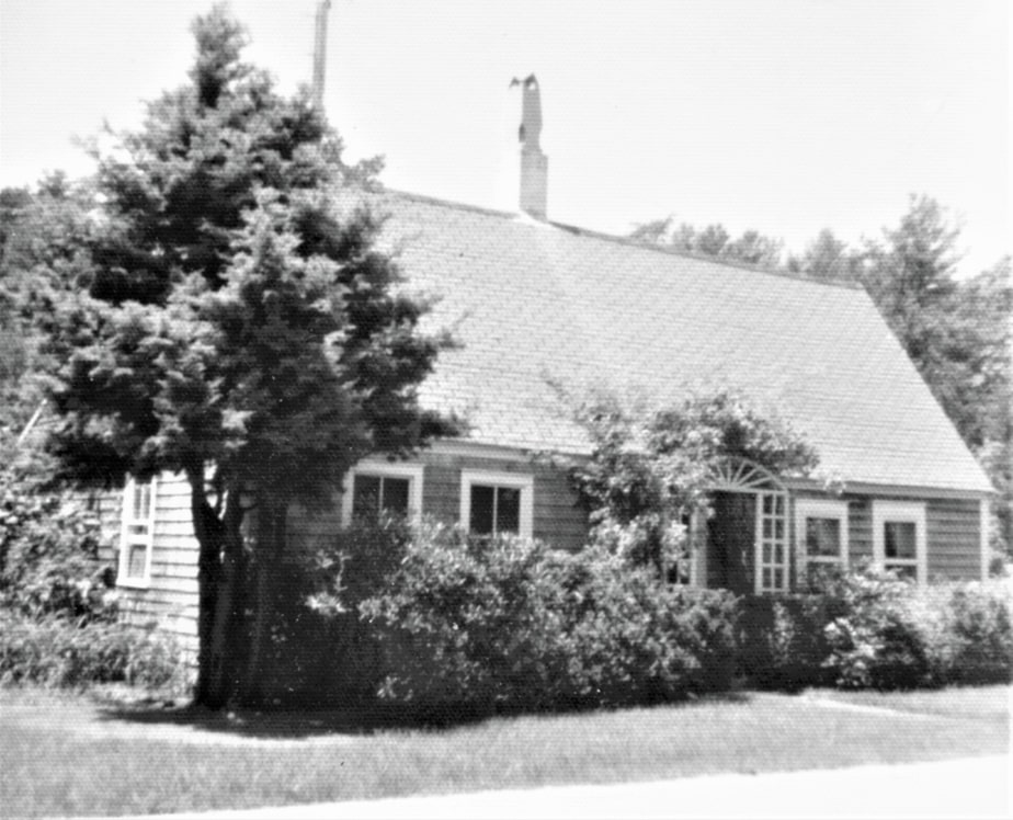 Photo: Lauchlan Crocker’s home located on Prince Avenue, Barnstable, Massachusetts, built in 1830 by the Crocker family. Courtesy of Digital Commonwealth, Marston Mills Historical Society photograph collection.