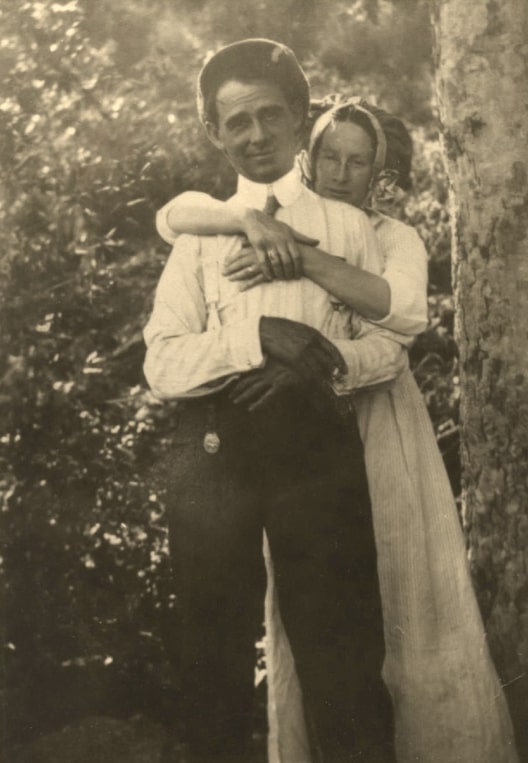 Photo: George Henry Nicholson and his wife Clara Genevieve Savage. Credit: William Luckow.