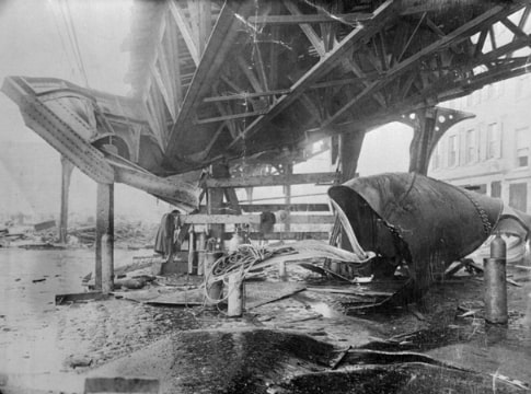 Photo: damage to the Boston Elevated Railway caused by the burst molasses tank and resulting flood in 1919. Credit: Wikimedia Commons.