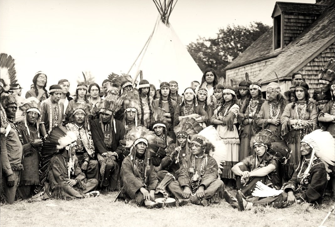 Photo: Mashpee Wampanoag Indians, Mashpee, Cape Cod, taken in 1929. Credit: Leslie Jones Collection, Boston Public Library; Digital Commonwealth.