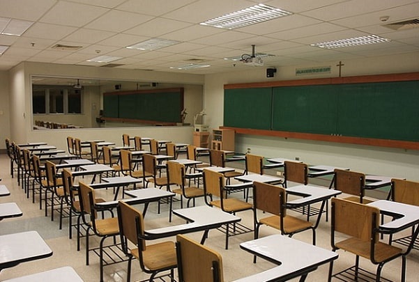 Photo: a classroom at the De La Salle University in Manila, Philippines. Credit: Malate269; Wikimedia Commons.