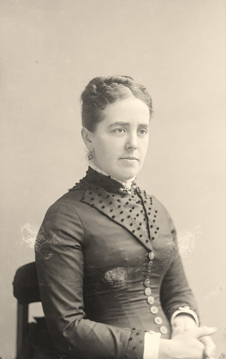 Photo: Rebecca Chase (Hussey) Wyer. Credit: Nantucket Historical Association.