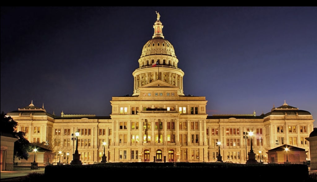 Photo: the Texas State Capitol, Austin, Texas. Credit: Kumar Appaiah; Wikimedia Commons.