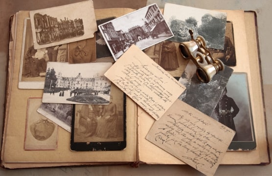 Photo: old photos and correspondence. Credit: https://depositphotos.com/home.html