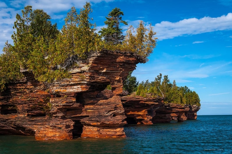 Photo: the Apostle Islands are a group of 22 islands in Lake Superior in northern Wisconsin. Credit: Jim Sorbie; Wikimedia Commons.