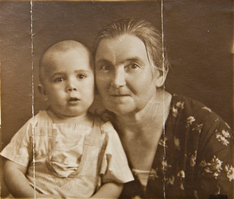 Photo: grandmother with grandson.