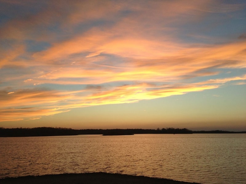 Photo: Summit Lake State Park in New Castle, Indiana at Sunset. Credit: Lgideon; Wikimedia Commons.