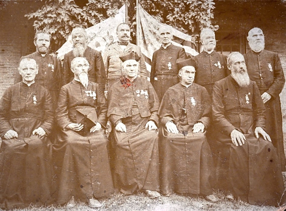 Photo: priests of G.A.R. Post 529. Credit: Notre Dame Library Archives. Credit: Notre Dame Archives.